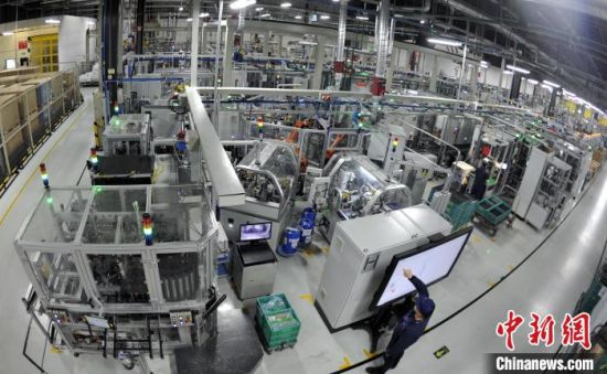 博世长沙率先开启湖南首条工业4.0生产线建设。　蒋炼 　摄