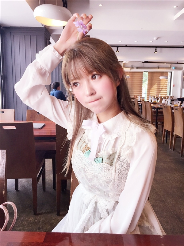 韩国第一美女 yurisa头上长花写真--湖南新闻