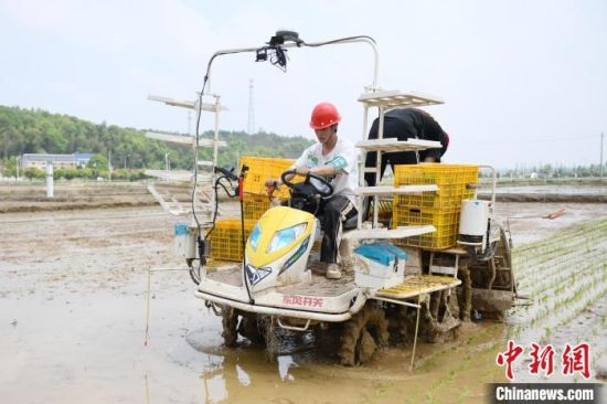 抢占“智”高点长沙经开区深耕人工智能产业